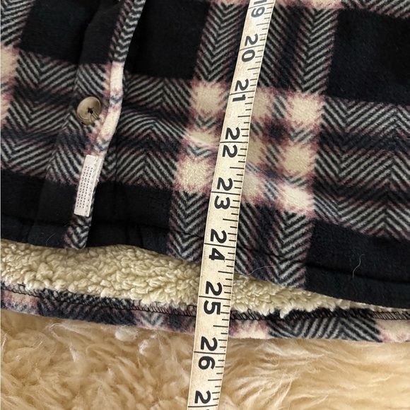 Soho Black and Cream Plaid Brushed Fleece Sherpa Lined Oversized Shirt Jacket - Picture 4 of 5